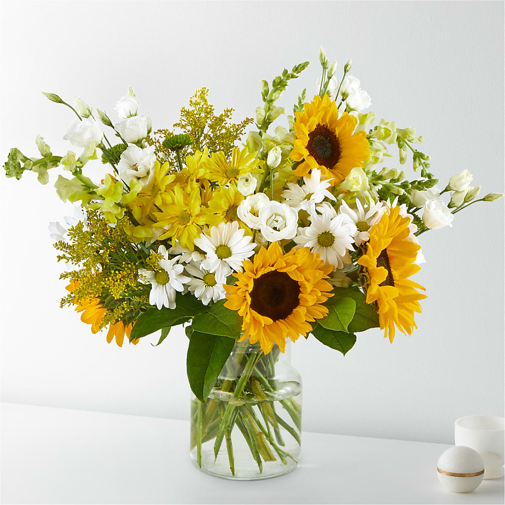 Hello Sunshine Bouquet – United Market Street, Lubbock TX