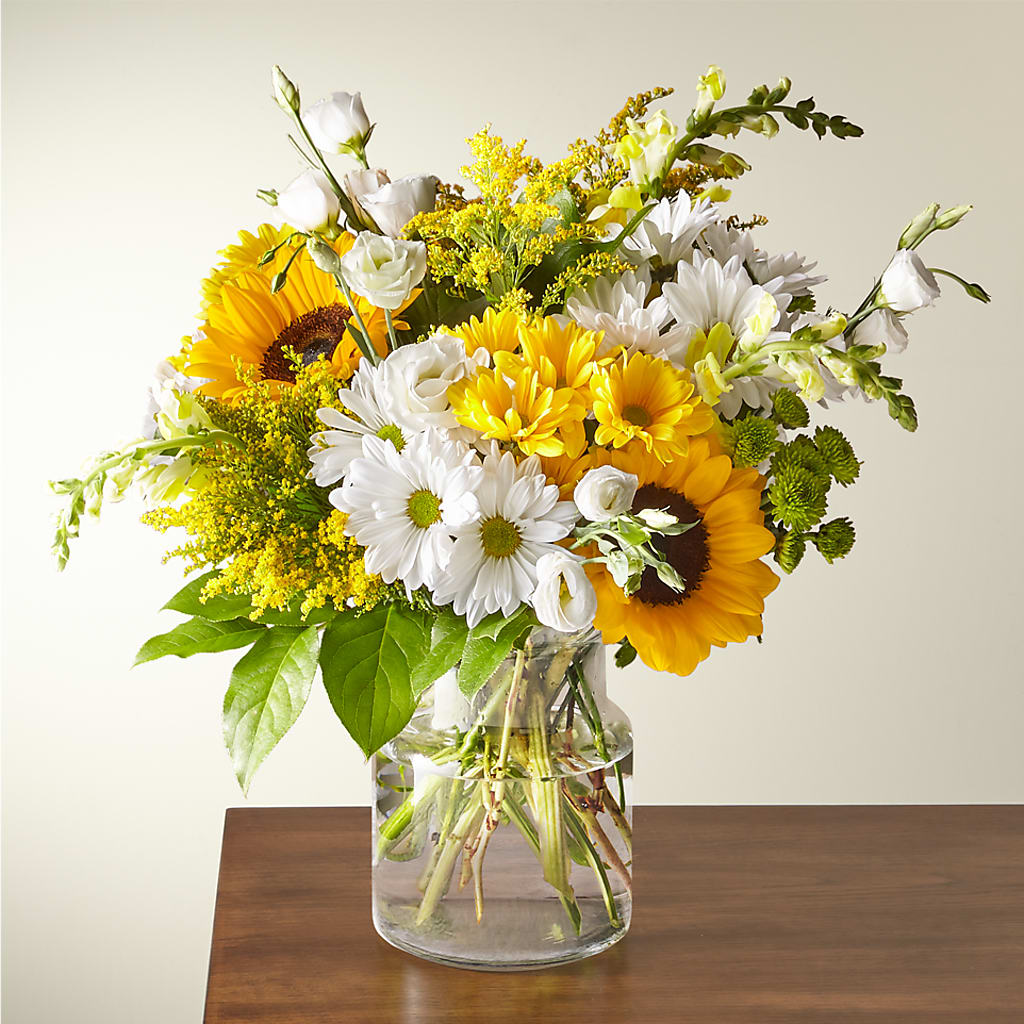 Hello Sunshine Bouquet – United Market Street, Lubbock TX