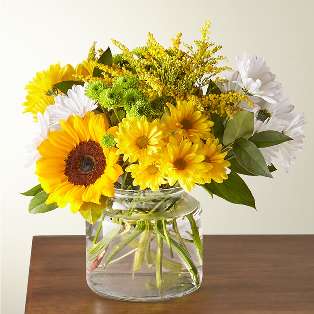Hello Sunshine Bouquet – United Market Street, Lubbock TX