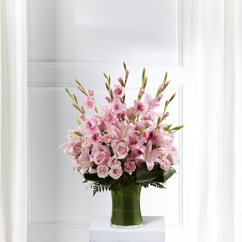 Lovely Tribute Bouquet – United Market Street, Lubbock TX
