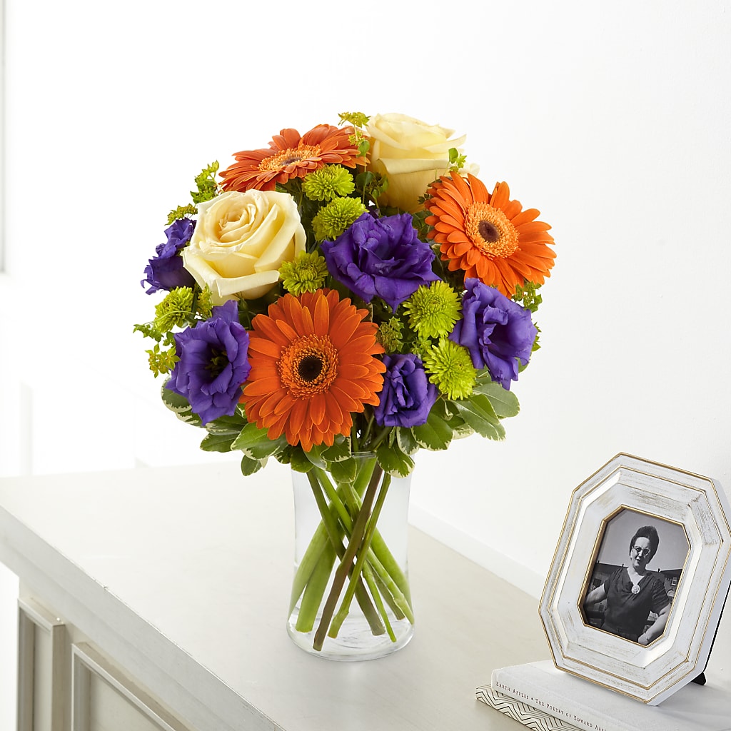 Rays of Solace Bouquet – United Market Street, Lubbock TX