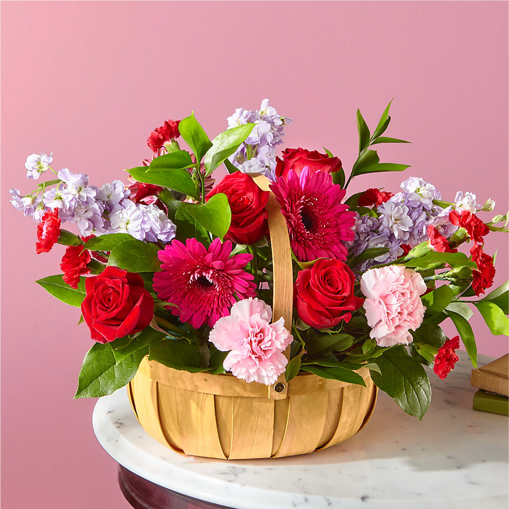Pink Picnic Basket – United Market Street, Lubbock TX