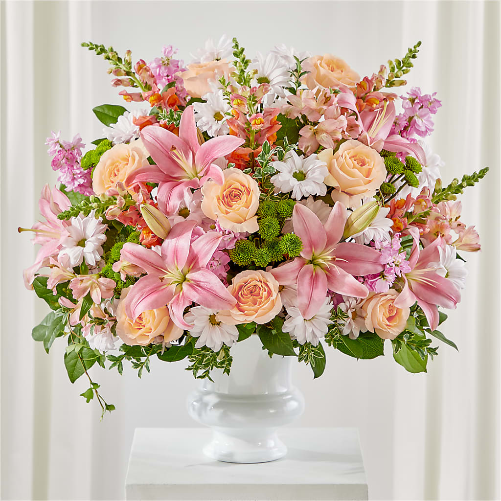 Heartfelt Gesture Urn Arrangement – United Market Street, Lubbock TX