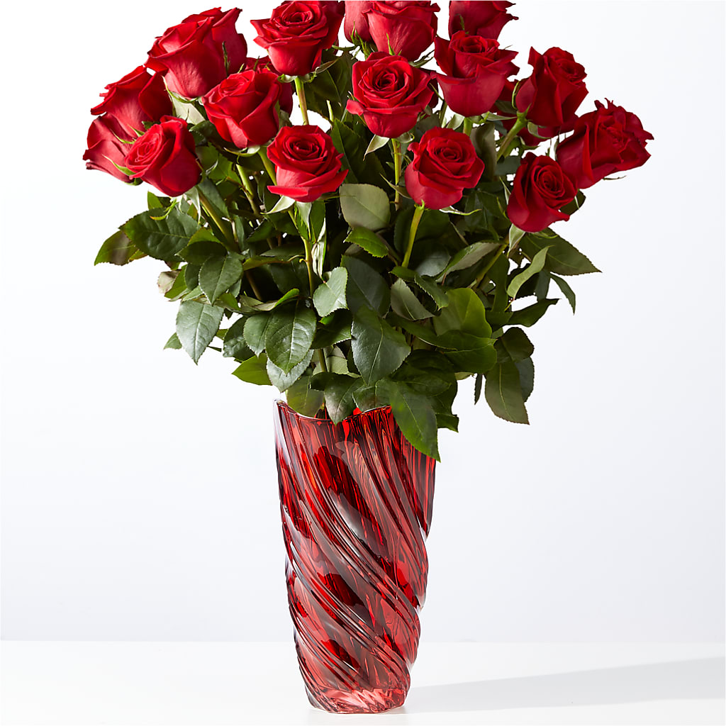 Classic Love Red Rose Bouquet with Luxe Swirl Vase – United Market Street, Lubbock TX