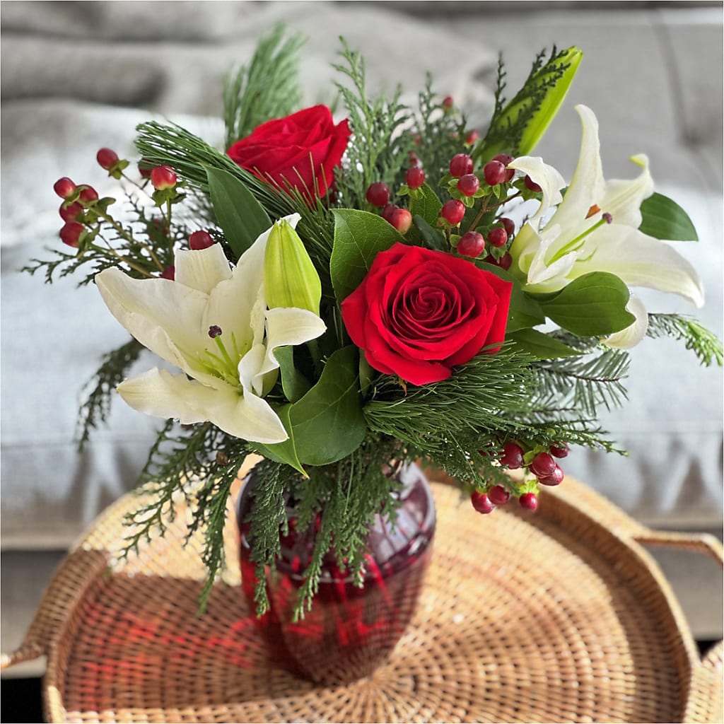 Evergreen Delight Bouquet – United Market Street, Lubbock TX