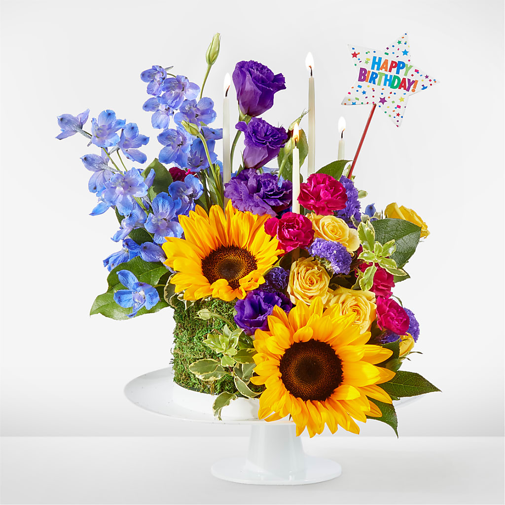 Star of the Day Floral Cake – United Market Street, Lubbock TX