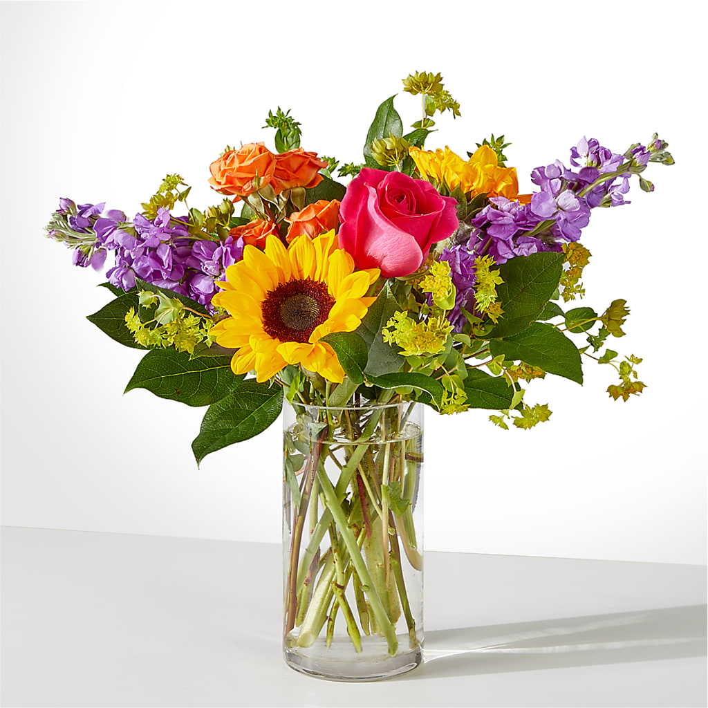 Vibrant Greetings Bouquet –  United Market Street, Lubbock TX